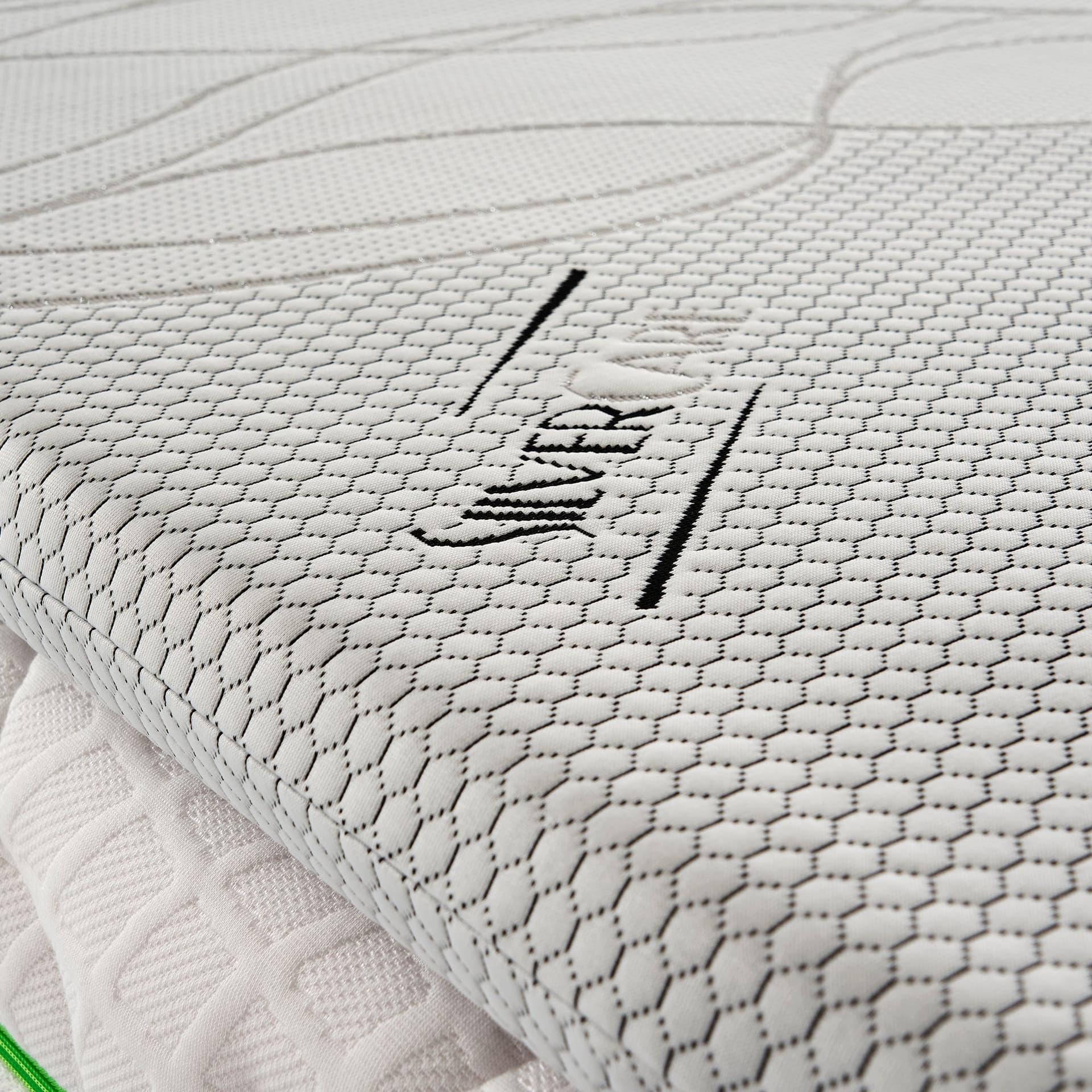 Topper in memory foam 5 cm con rivestimento Silver Fresh completamente sfoderabile in Materassi iLoveSleep - Concesio, commercioVirtuoso.it