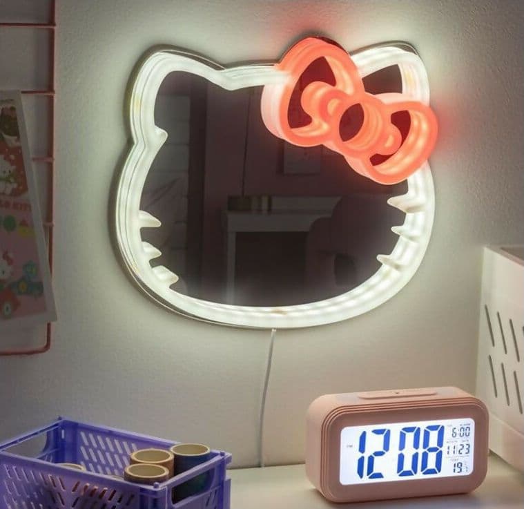 hello kitty 4