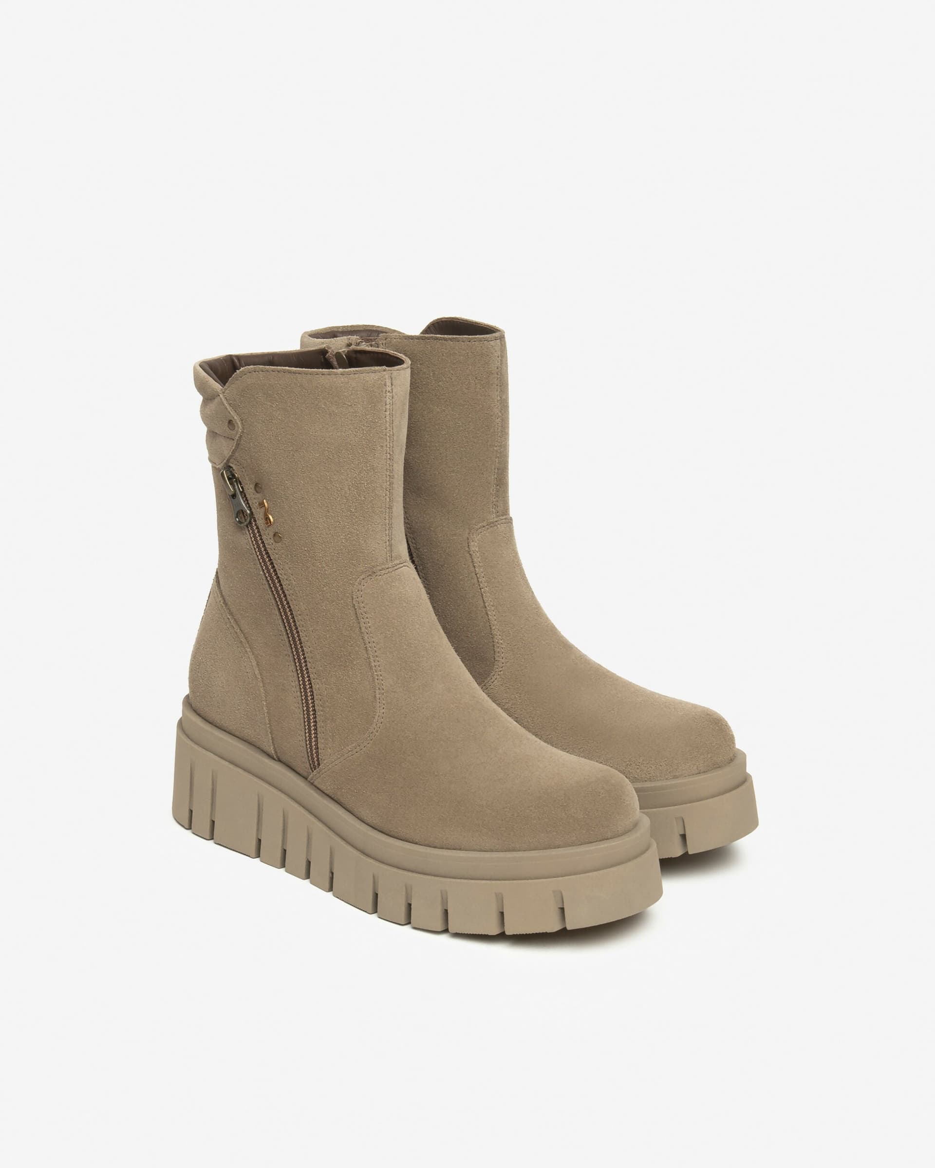 NeroGiardini Donna stivaletti in suede in Stivali Cantali Calzature - Randazzo, commercioVirtuoso.it