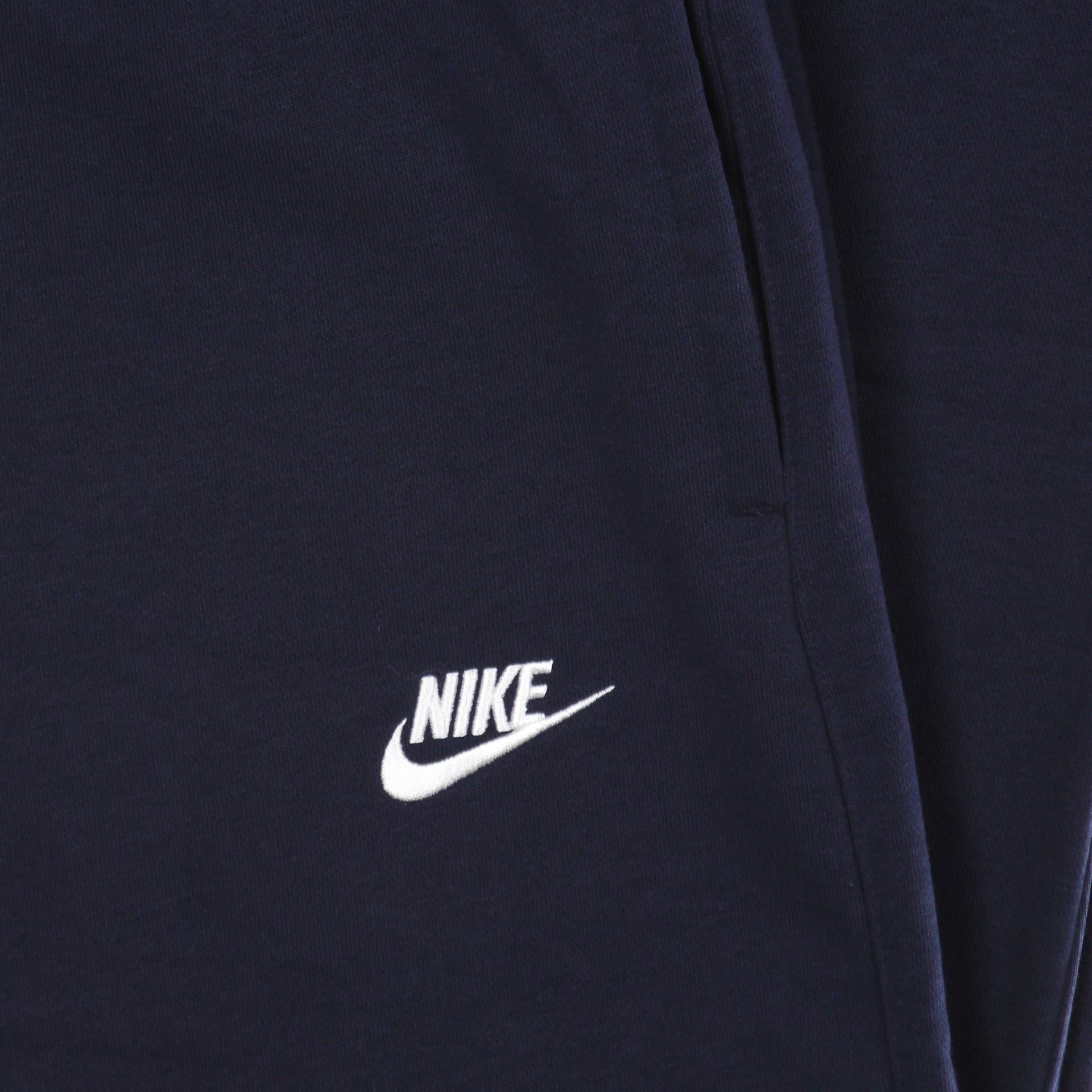 Nike Pantalone Tuta Leggero Uomo Club Jogger Midnight Navy/midnight Navy/white da uomo in Pantaloni da ginnastica Drestige - Casamassima, commercioVirtuoso.it