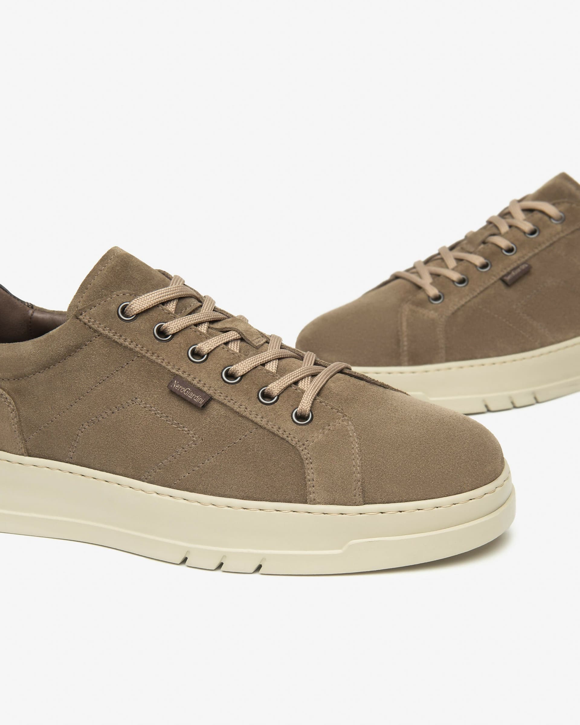 NeroGiardini Uomo sneakers in camoscio e pelle in Scarpe stringate basse Cantali Calzature - Randazzo, commercioVirtuoso.it