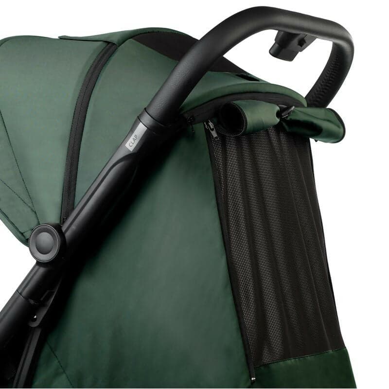 JANE' Passeggino CLAP - colore BOTANIC - con telaio in alluminio robusto, chiusura automatica e compatta, dimensioni adatte alle cabine degli aerei, adatto dalla nascita fino a 26 kg, con sospensioni su 4 ruote e finiture in similpelle in Passeggini compatti Sanitaria Gioia del Bimbo - Villa San Giovanni, commercioVirtuoso.it