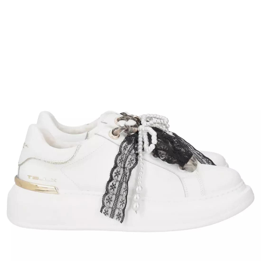 ToscaBlu Donna Sneakers Carol in pelle con fiocchi e perle colore bianco in Sneaker casual Cantali Calzature - Randazzo, commercioVirtuoso.it