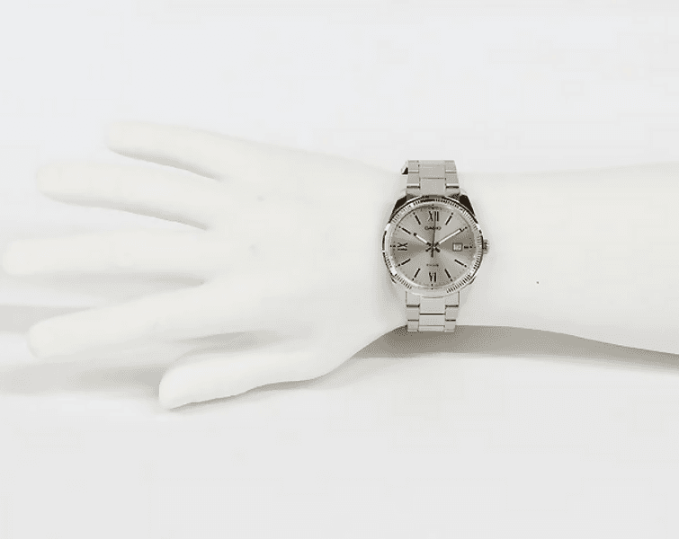 Orologio Casio da uomo, MTP-1302DD-9A, movimento al quarzo, quadrnate colo senape con numeri romani e datario in Orologi da polso Loweconomy - Marineo, commercioVirtuoso.it