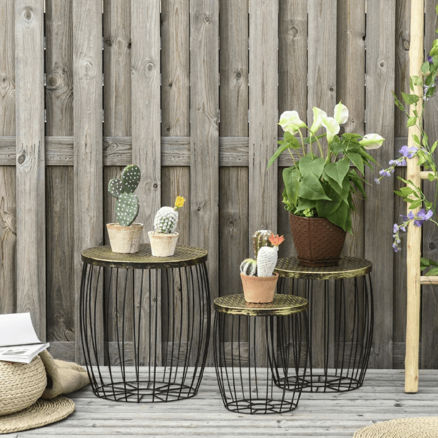 Come scegliere Tavolini da appoggio per arredo giardino