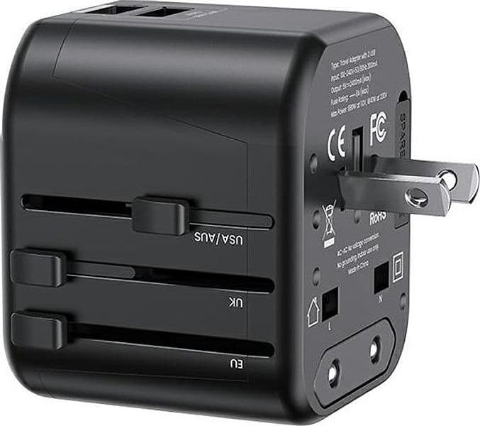 adattatore da viaggio multispina con2 porte usb 12 watt nero in Adattatori da viaggio Tropposmart.it - Genova, commercioVirtuoso.it