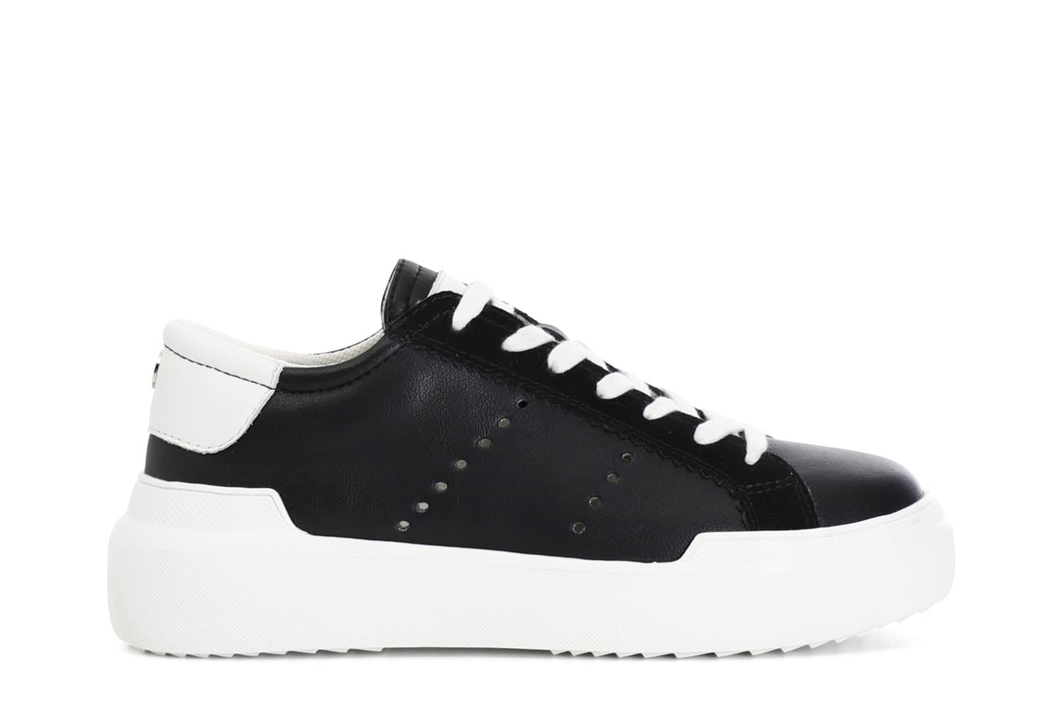 SNEAKERS ALLACCIATA in Sneaker casual 3A Moda Mare Sport - Bellaria Igea Marina, commercioVirtuoso.it
