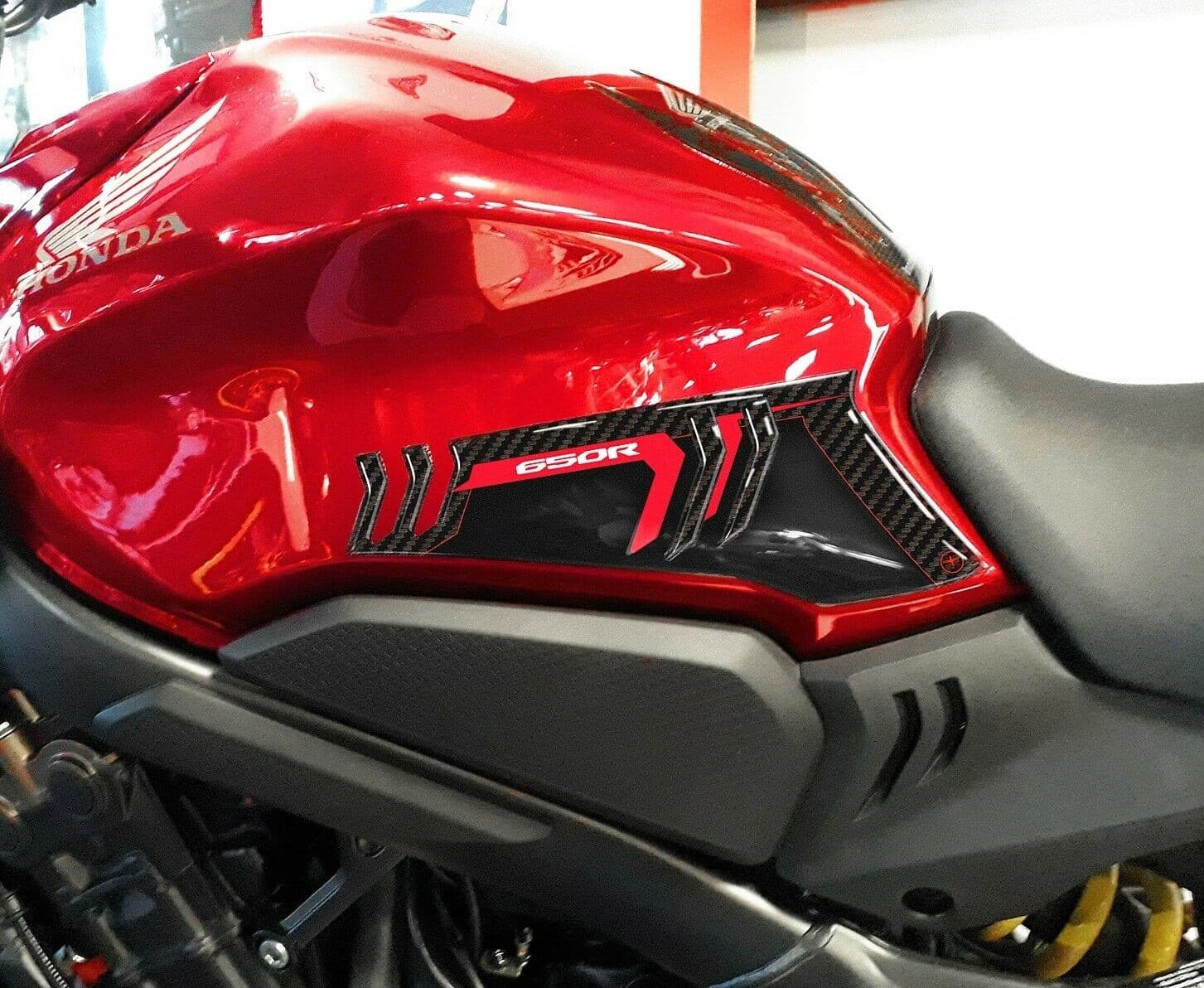 2-ADESIVI-in-gel-3D-PROTEZIONI-LATERALI-compatibili-per-MOTO-HONDA-CBR-650R