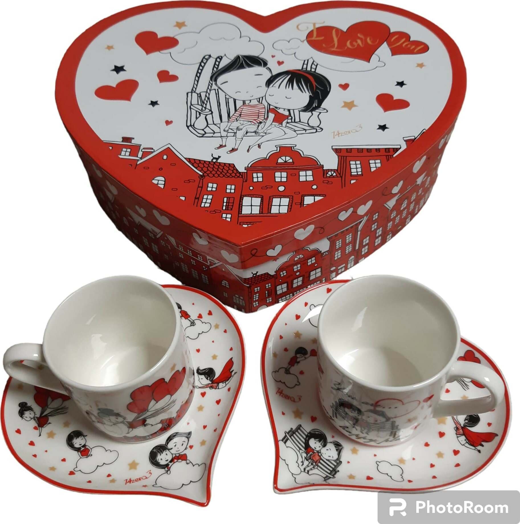 2-tazzine-da-caffè-con-piattini-a-forma-di-cuore-entrambi-in-porcellana-in-una-graziosa-scatola-regalo-a-cuore