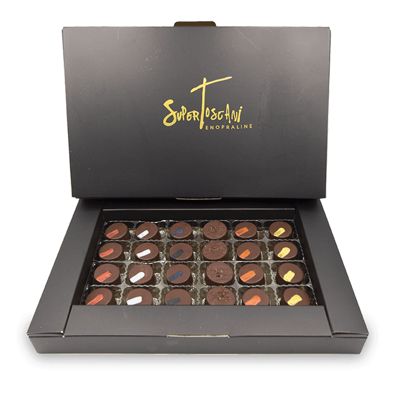 24x Cioccolatini Artigianali al Vino Toscano Praline ai Vini Supertoscani Enopraline Maxi Confezione Regalo 280gr. Made in Italy Alimentari e cura della casa/Snack dolci e salati/Caramelle cioccolatini e gomme da masticare/Caramelle e cioccolatini in confezione regalo/Cioccolatini in confezione regalo Conca d’Oro - Campiglia Marittima, Commerciovirtuoso.it
