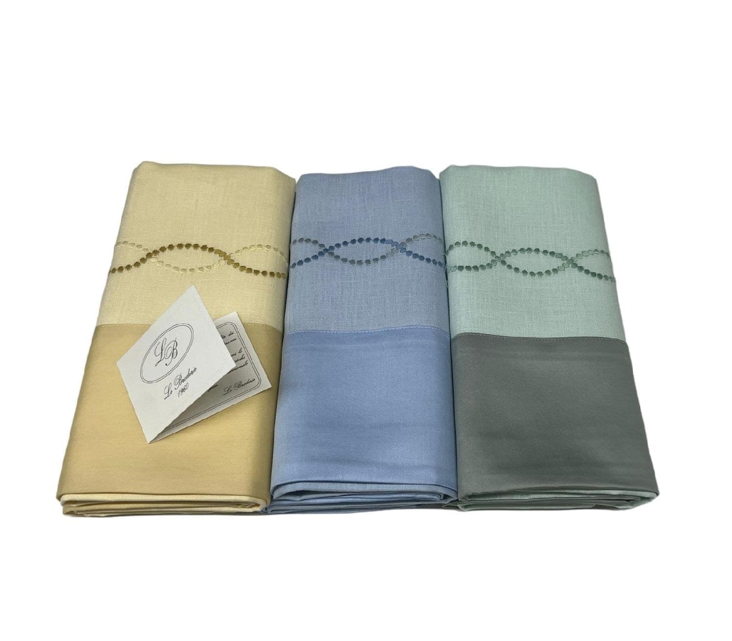 3 Asciugamani E 3 Ospiti Di 100% Lino Ricamato Con Bordo Di Raso In Cotone Art. Boccino Broderie Casa e cucina/Tessili per la casa/Biancheria da bagno/Asciugamani/Set di asciugamani Biancheria Arredo Home - Nola, Commerciovirtuoso.it