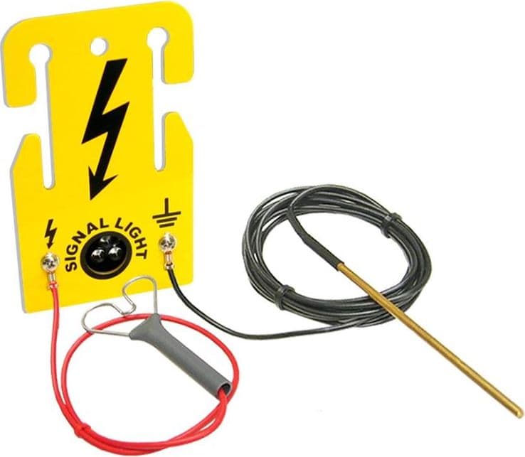 Luce segnaletica di controllo per recinto elettrico in Recinzioni La Zappa - Altamura, commercioVirtuoso.it