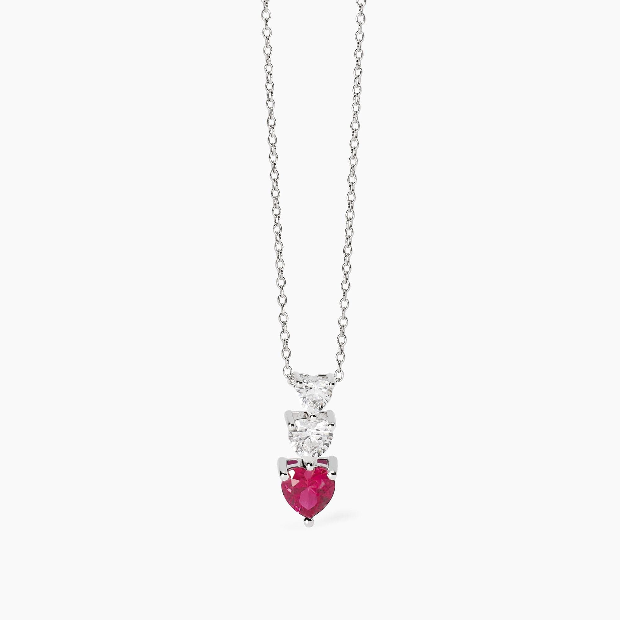 MABINA - Collana Girocollo con cuori in zirconi e rubino sintetico LOVELY in Collane Alba Gioielli - Casoria, commercioVirtuoso.it