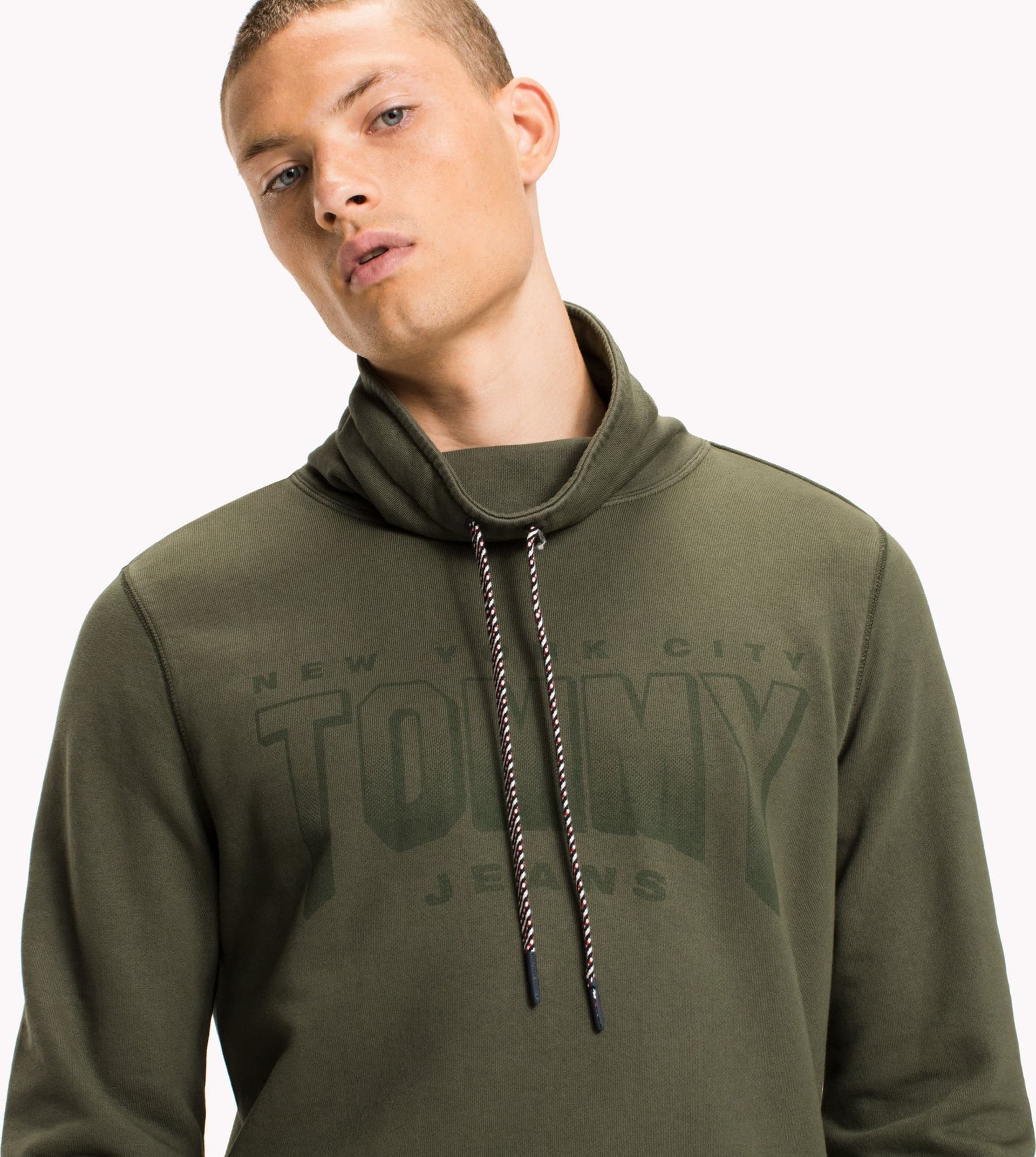 Tommy Hilfiger Maglie Verde da uomo in T-shirt Drestige - Casamassima, commercioVirtuoso.it