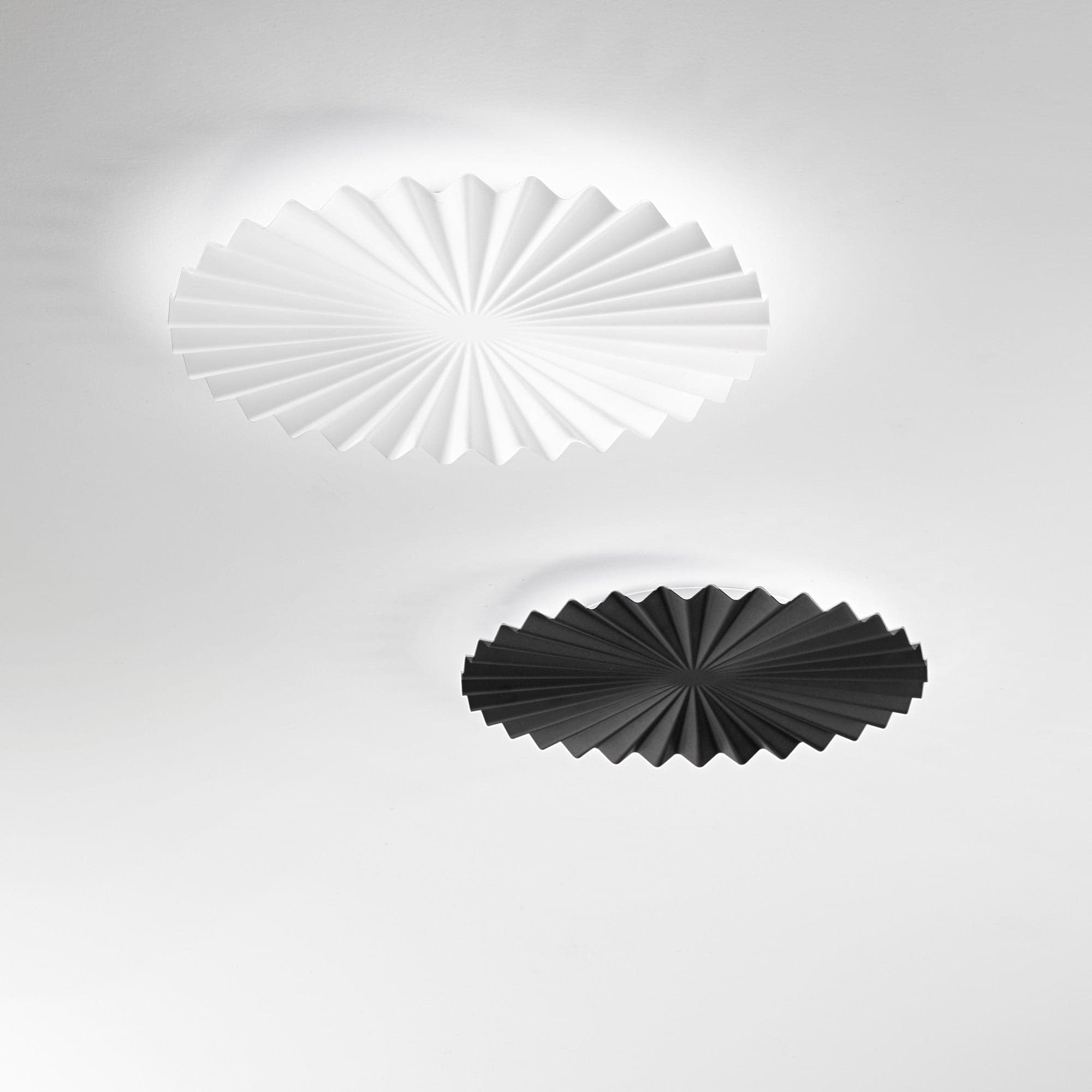 Applique , struttura in metallo e superficie plissettata Nero 50X10 CM in Applique Led Mall Home - Napoli, commercioVirtuoso.it