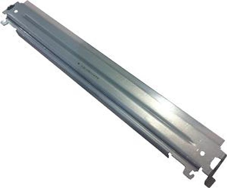 Transfer Belt Cleaning Blade Aficio MPC2800,3300,3501,SPC811 in Innovamy.it - Milano, commercioVirtuoso.it