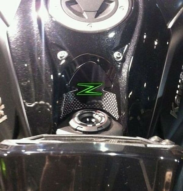 PROTEZIONE gel 3D ZONA CHIAVE compatibile per MOTO KAWASAKI Z1000 2014-2020 verde in Decalcomanie adesivi e magneti LabelBike - Bibbiano, commercioVirtuoso.it
