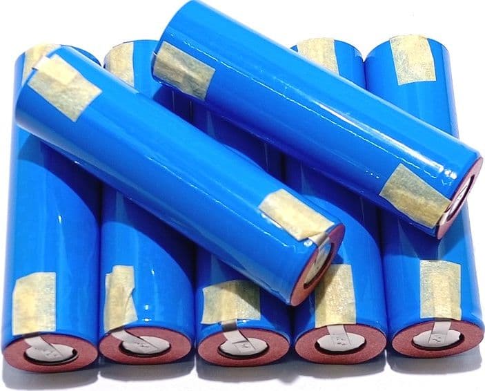 7 Batterie 18650 2000mAh 3,7V Ricaricabile Litio Paglietta Linguette Saldabile Pacco in Pile ricaricabili Solgeny - Besate, commercioVirtuoso.it
