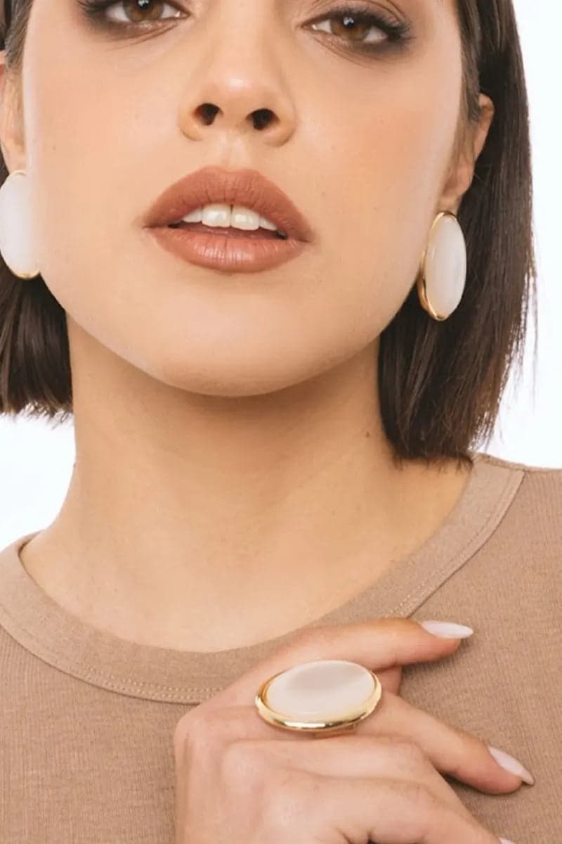 Anello elastico con pietra ovale in acrilico | MYA ACCESSORIES in prodotto You Store - Messina, commercioVirtuoso.it