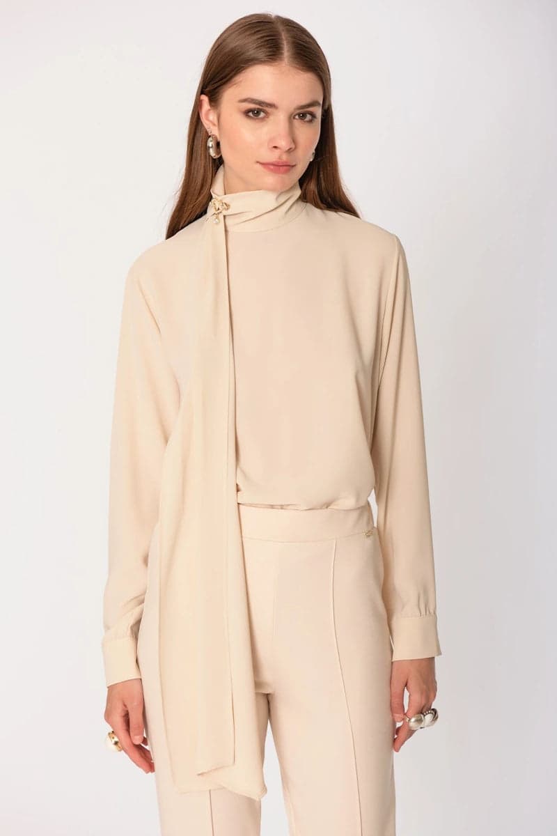 NO-NA' | Blusa con drappo e spilla in Maglie termiche You Store - Messina, commercioVirtuoso.it