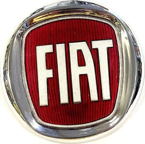 STEMMA LOGO EMBLEMA FREGIO ANTERIORE ROSSO Fiat 500 dal 2007 a giugno 2015 Fiat Panda 169 dal 2003 Fiat Panda 312 da 2012 Fiat Punto 188 dal 2005 Fiat Grande Punto dal 2005 a 2011 Fiat Doblò da 2007 a 2009 Fiat Linea Fiat Sedici (16) in Stemmi e decorazioni per auto Solgeny - Besate, commercioVirtuoso.it