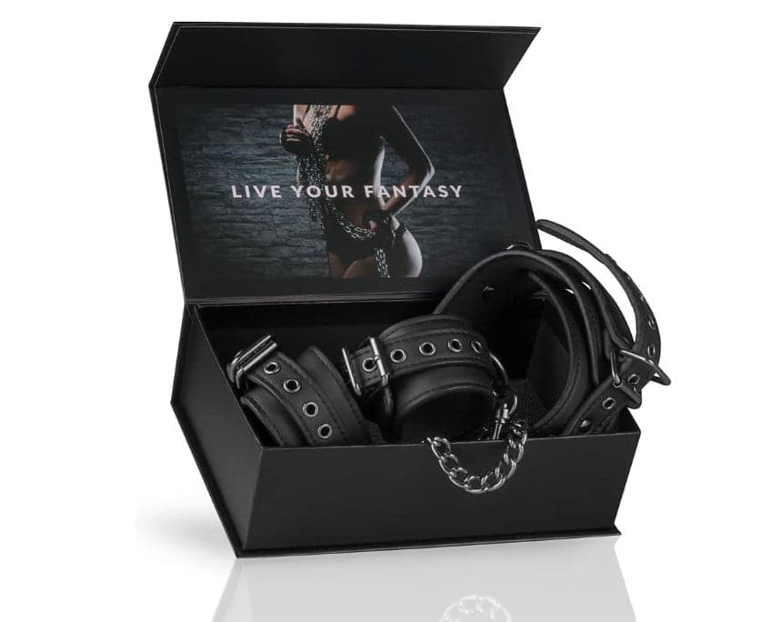 Bondage collare e polsiere pelle EasyToys Fetish Collection nero fetish BDSM in prodotto Erosdom - Palmi, commercioVirtuoso.it