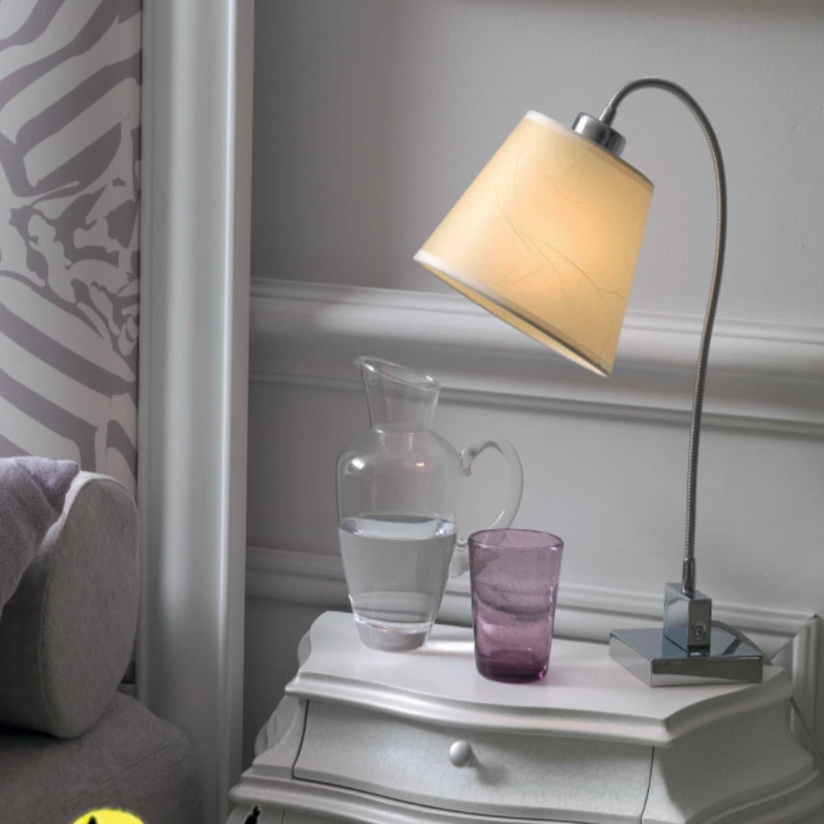 Abat-jour-Illuminando-SOFT-E27-LED-lampada-tavolo-paralume-pergamena-metallo-flessibile-classica-moderna-interni