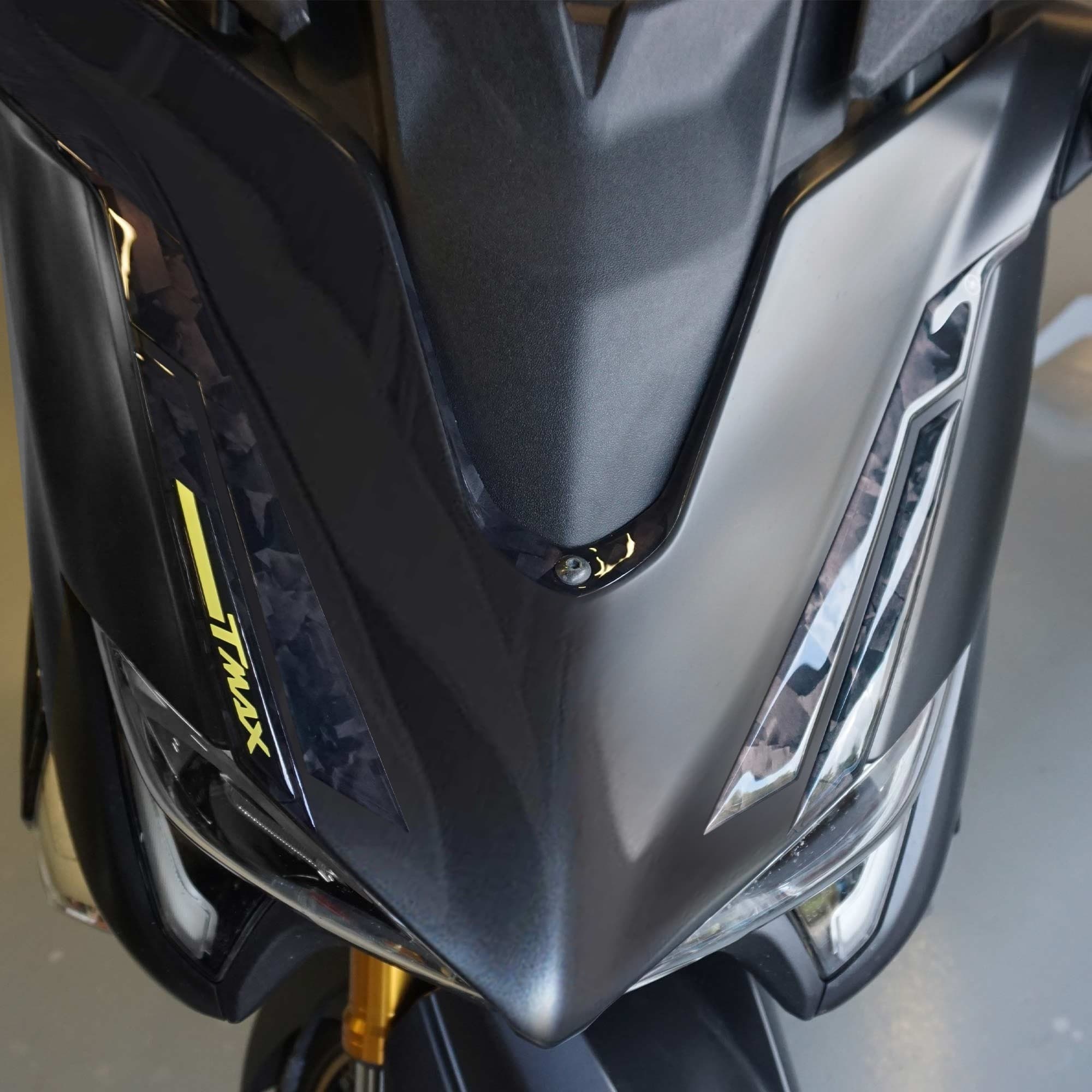 Adesivi-3D-Muso-Frontale-compatibili-con-Yamaha-Tmax-560-20Th-Anniversary