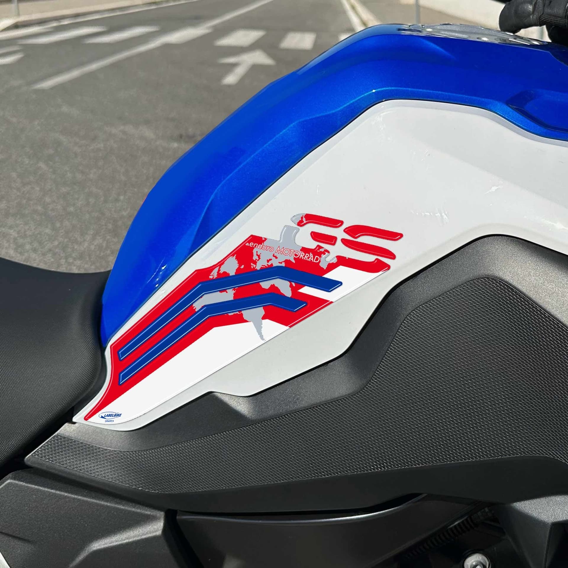 Adesivi-3D-Protezioni-laterali-Serbatoio-Moto-compatibili-con-Bmw-F750GS-2021-23