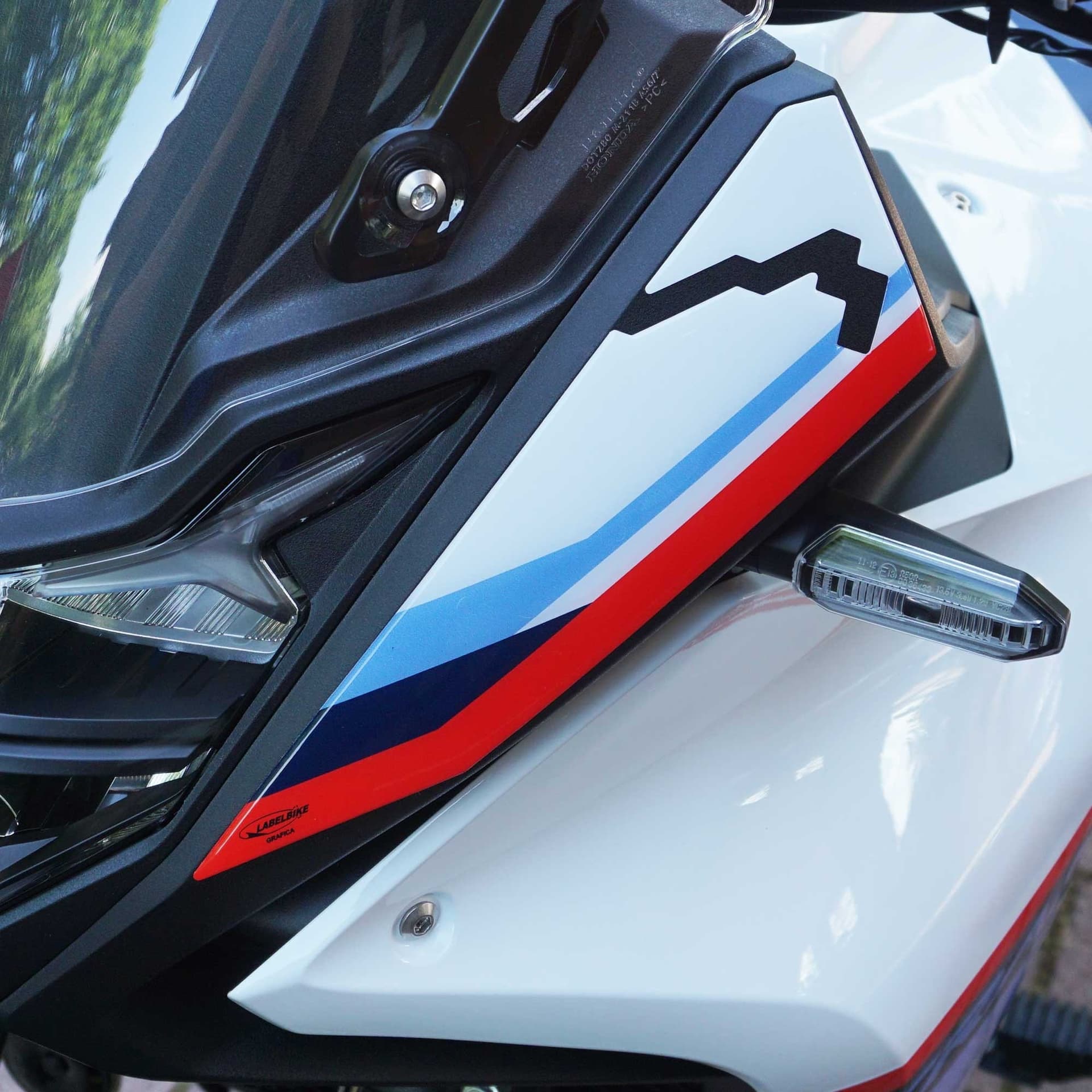Adesivi-3D-protezioni-muso-frontale-moto-compatibili-con-Honda-Transalp-2023