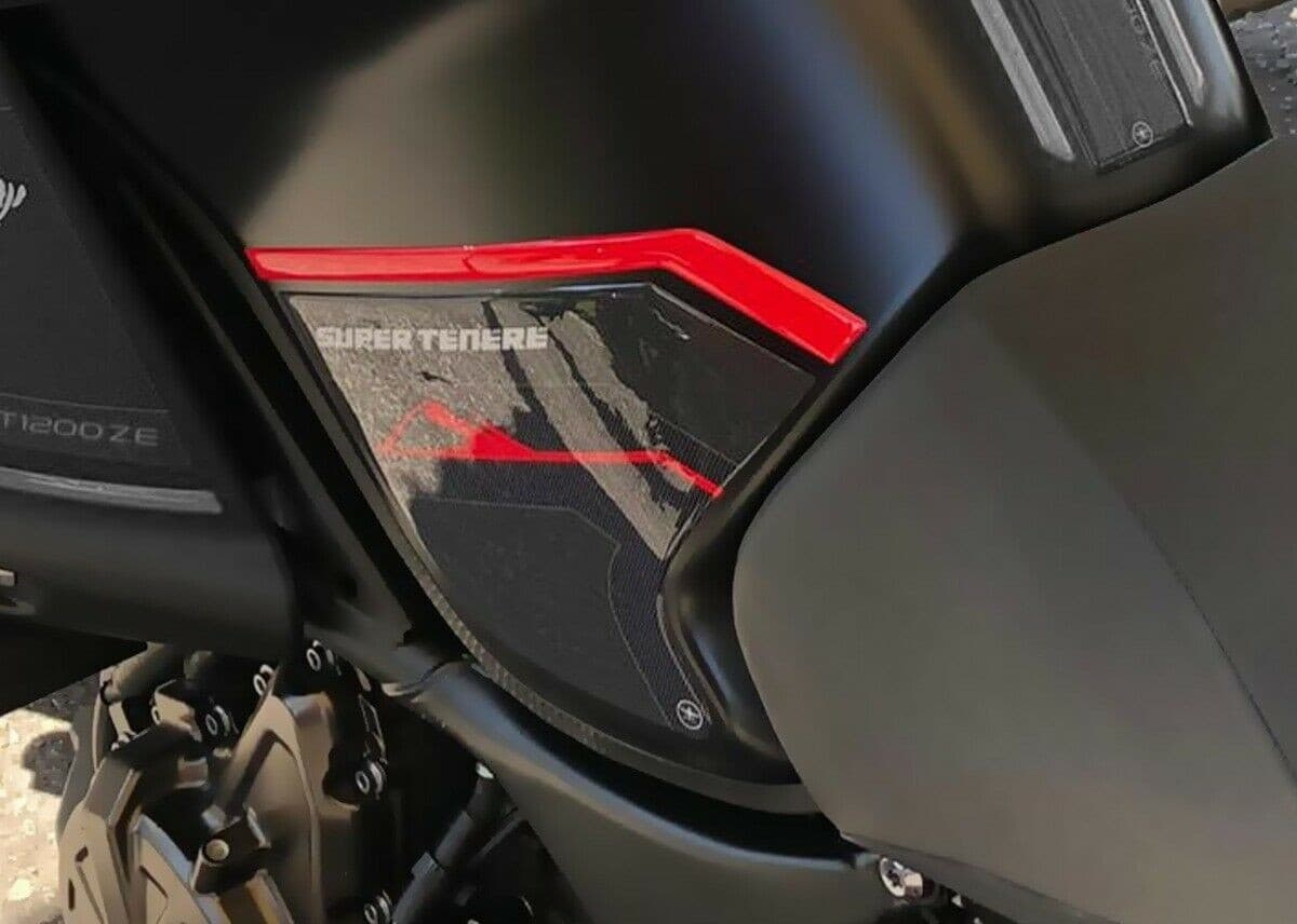 ADESIVI-in-gel-3D-PROTEZIONI-LATERALI-MOTO-compatibili-YAMAHA-SUPER-TENERE-rosso