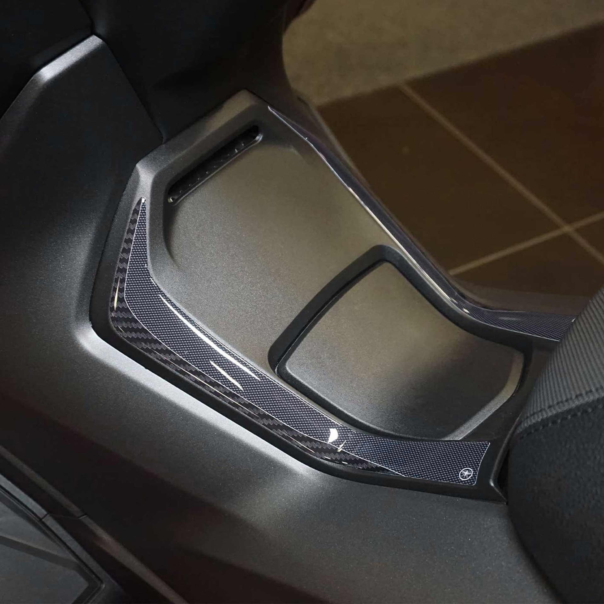Adesivo-3D-laterali-Pedana-anteriore-compatibili-con-Honda-Forza-125-2022-2023