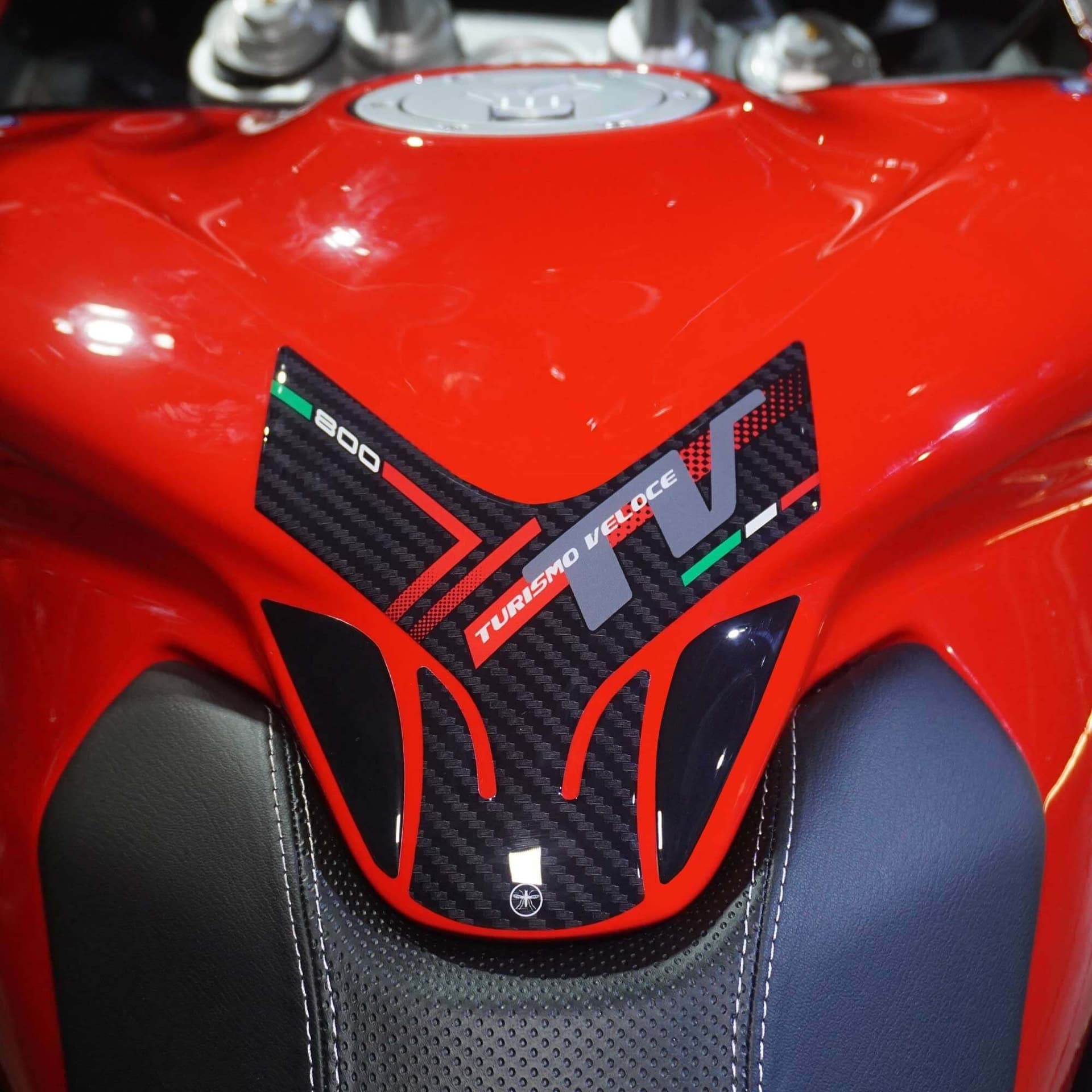 Adesivo-3D-Protezione-Paraserbatoio-compatibile-con-Mv-Agusta-Turismo-Veloce