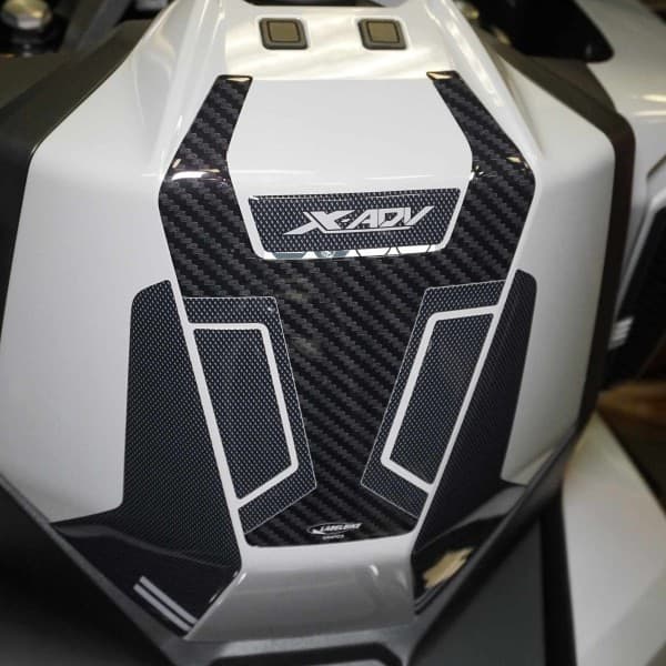Adesivo-3D-protezione-pedana-zona-accensione-compatibile-Honda-X-ADV-dal-2021-23