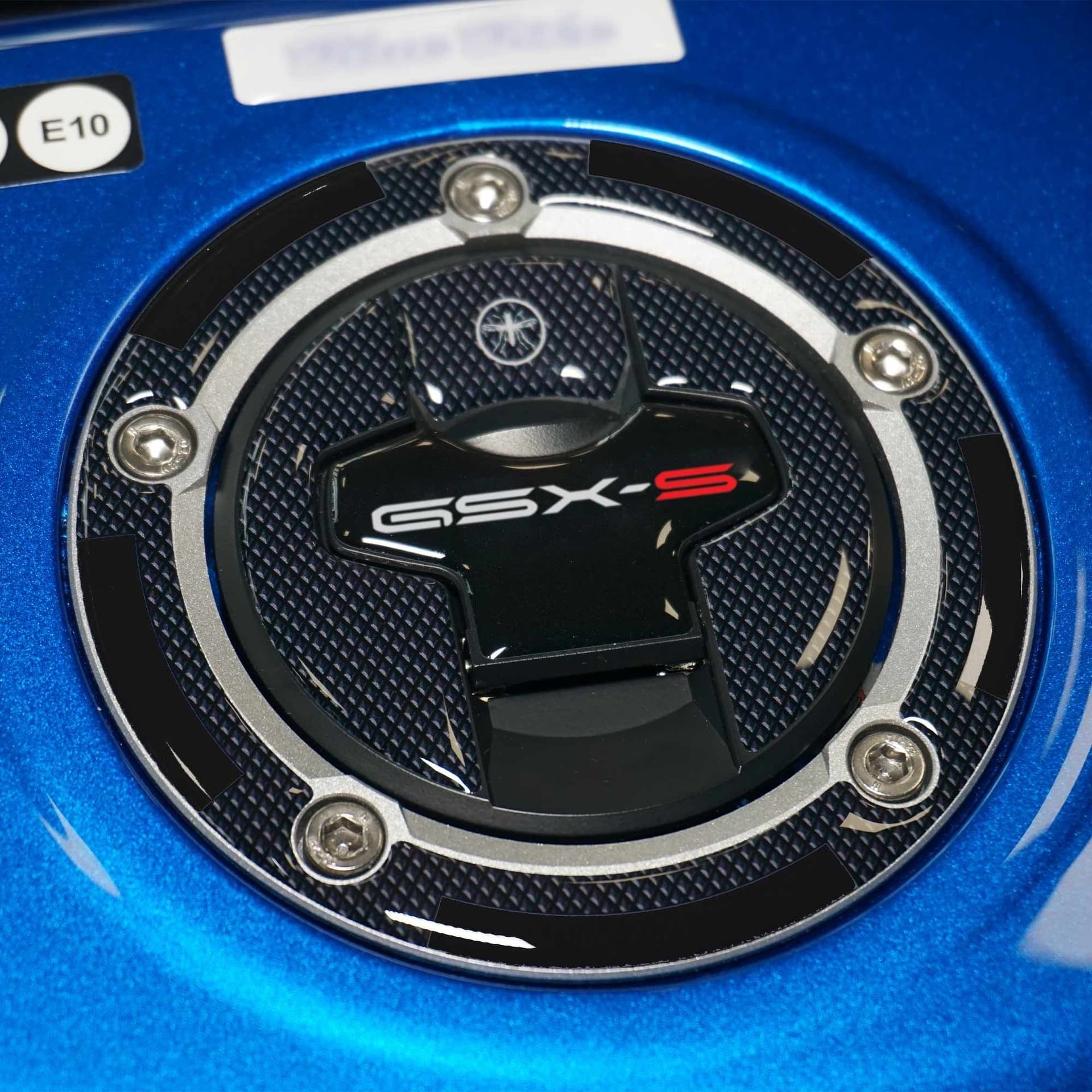 Adesivo-3D-Protezione-Tappo-Serbatoio-compatibile-con-Suzuki-GSX-S-950-2021-2024