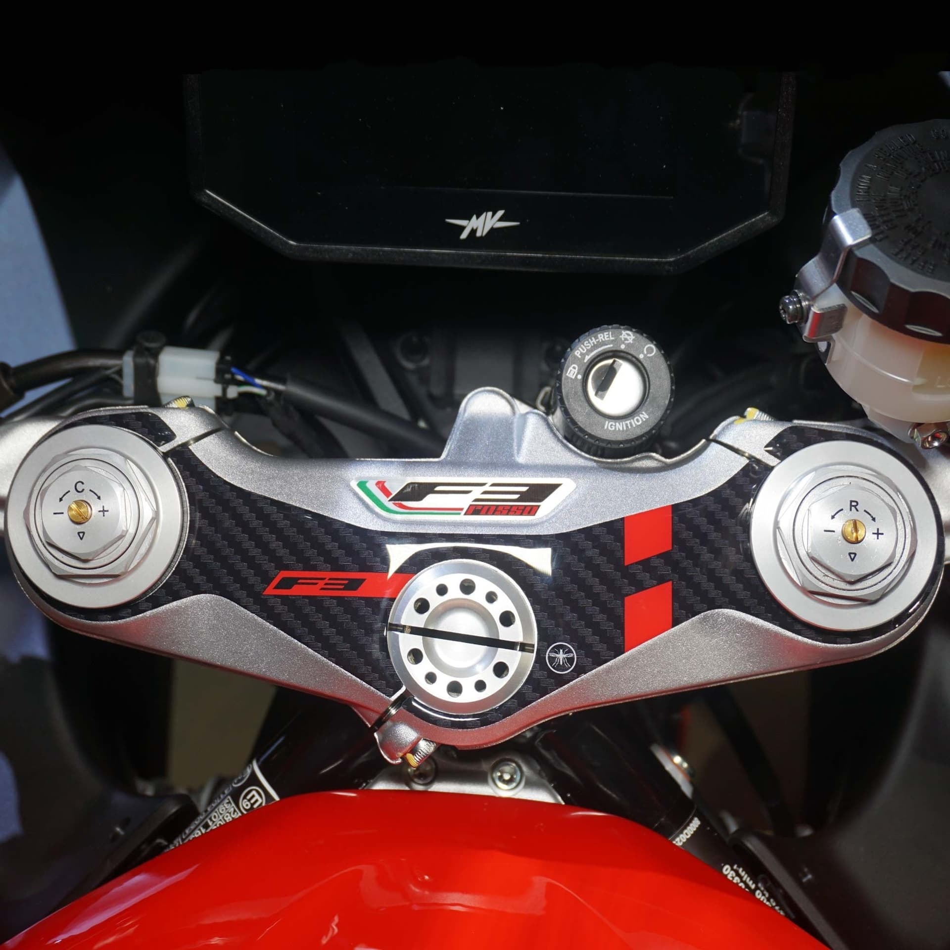 Adesivo-gel-3D-Piastra-forcella-sterzo-compatibile-con-moto-Mv-Agusta-F3-2021