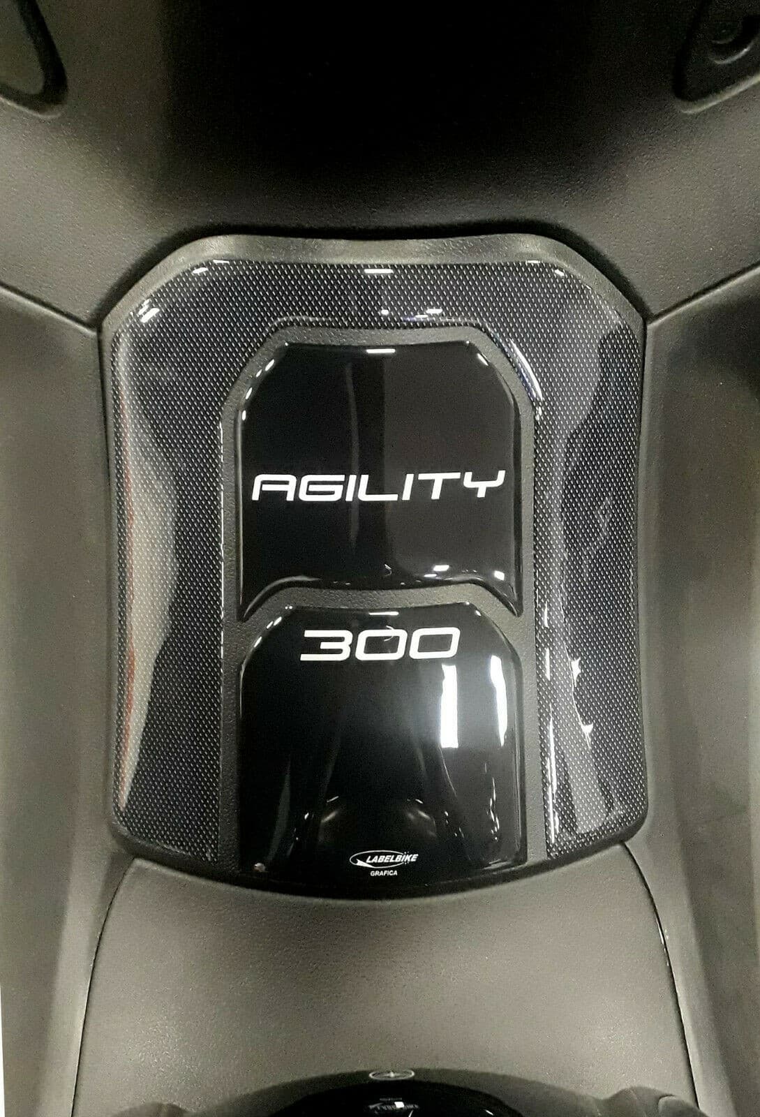 ADESIVO-in-gel-3D-per-SPORTELLO-SERBATOIO-scooter-compatibile-KYMCO-AGILITY-300