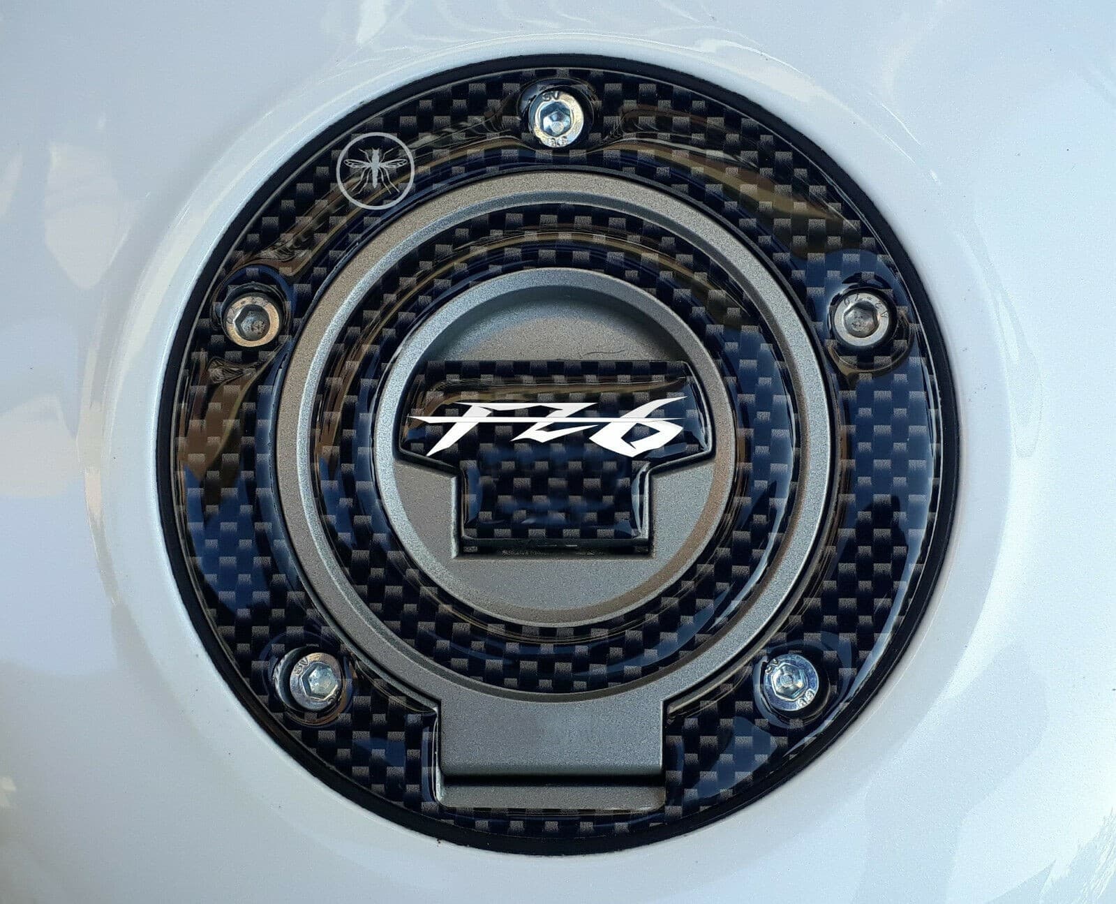 ADESIVO-in-resina-gel-3D-PROTEZIONE-TAPPO-SERBATOIO-MOTO-compatibile-YAMAHA-FZ6