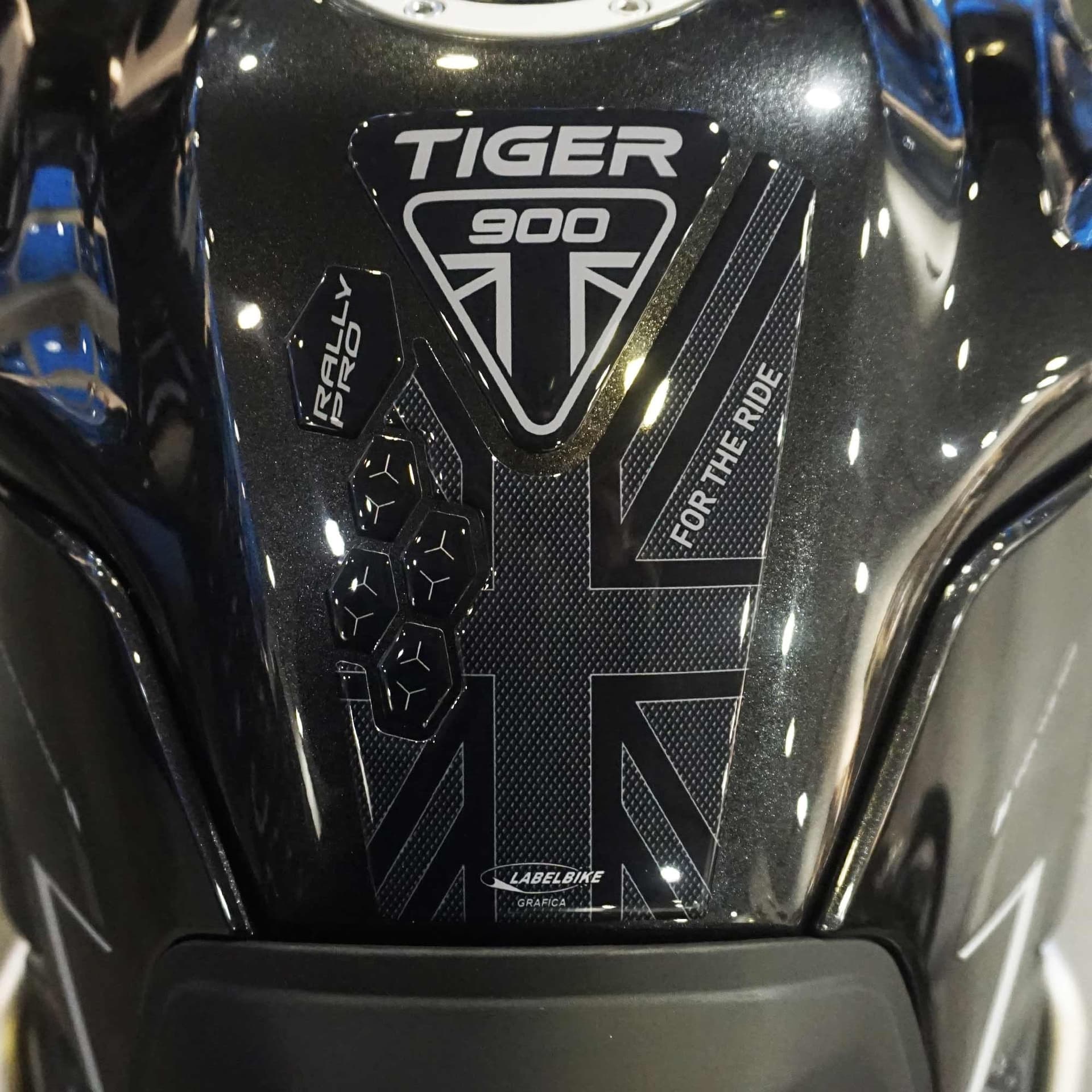 Adesivo-Paraserbatoio-ALTO-compatibile-con-moto-Triumph-Tiger-900-RALLY-PRO
