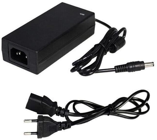 Alimentatore Universale 2.5 Amp Trasformatore 24 V 60 W Adattatore Telecamera in Adattatori da viaggio GloriaShopOnline - San Prisco, commercioVirtuoso.it