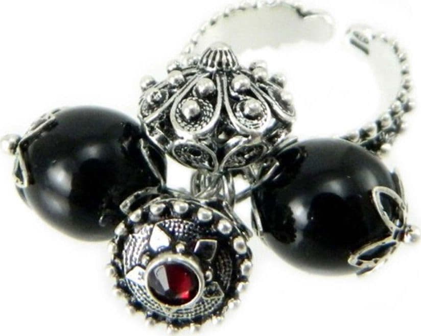 Anello fede Sardegna in argento brunito con Su Coccu e bottoni pendenti in Anelli Gioielleria Saba - Dolianova, commercioVirtuoso.it
