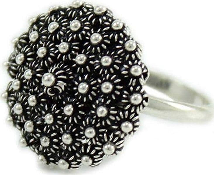 Anello filigrana sarda in argento 925 brunito a fiore tondo nido d'ape brunito in Anelli Gioielleria Saba - Dolianova, commercioVirtuoso.it