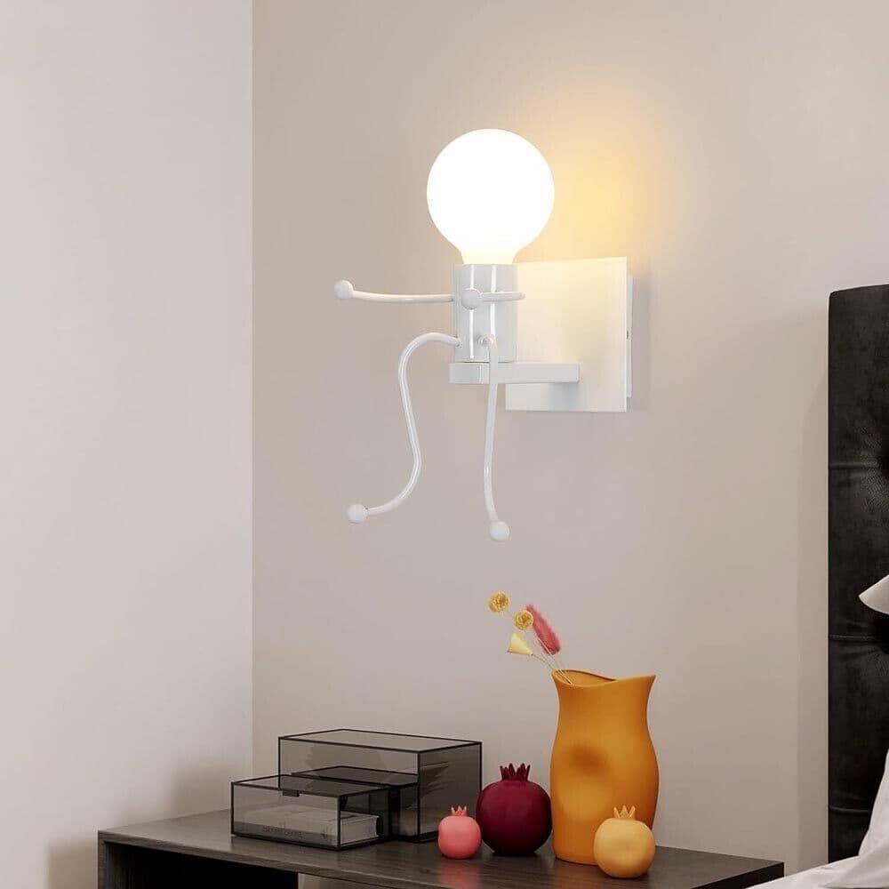Applique Da Parete A Forma Di Omino Lampada Decorativa In Metallo E27 Universo in Lampade da parete GloriaShopOnline - San Prisco, commercioVirtuoso.it
