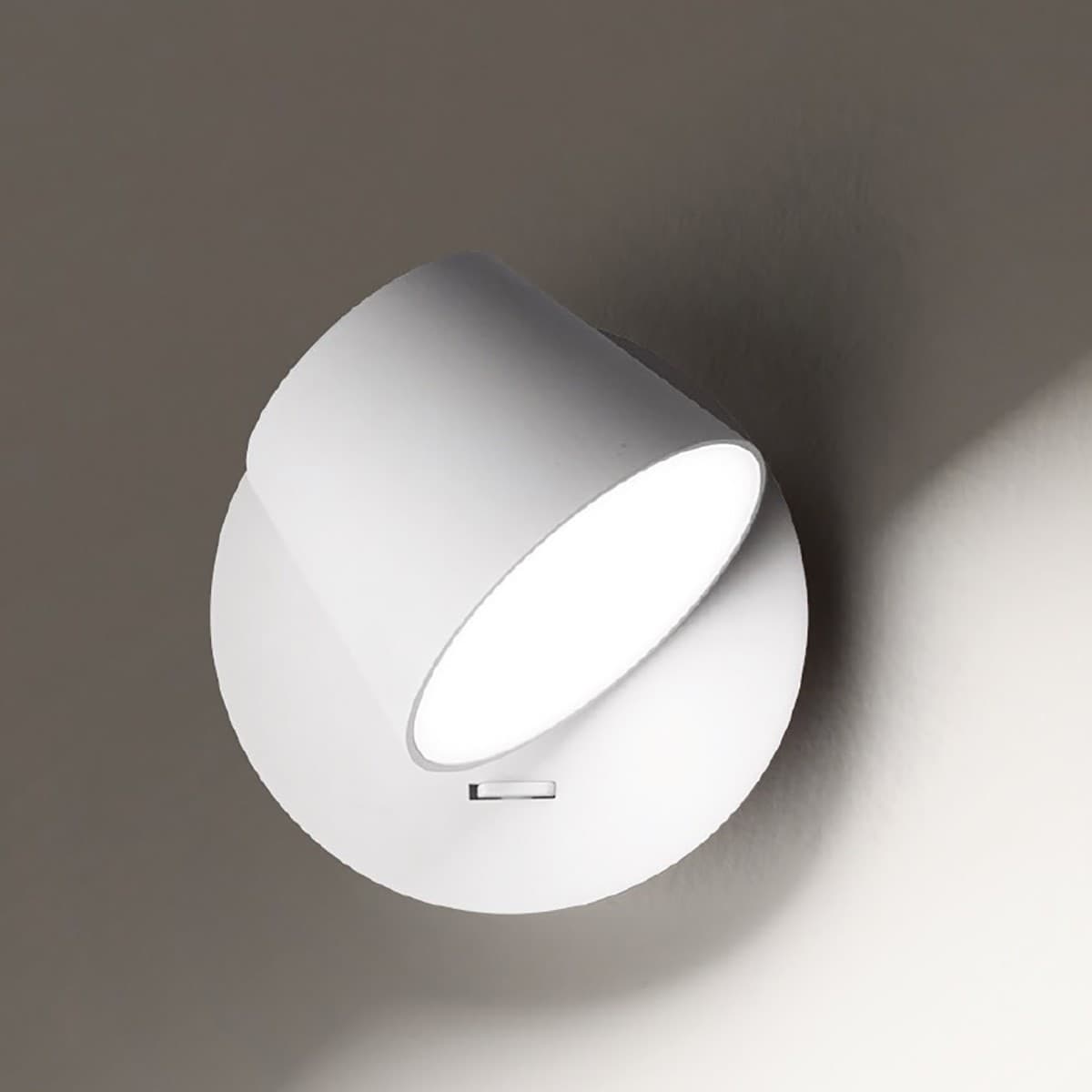Applique-moderno-Perenz-KONEC-6628-B-LC-LED-lampada-parete-orientabile-metallo-interruttore