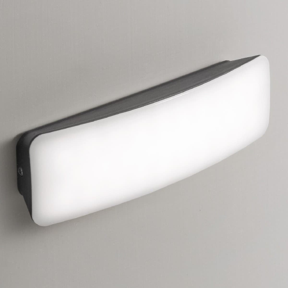Applique-sintetico-policarbonato-Gea-Led-DAGR-GES150-LED-lampada-parete-segnapasso-moderna-IP54