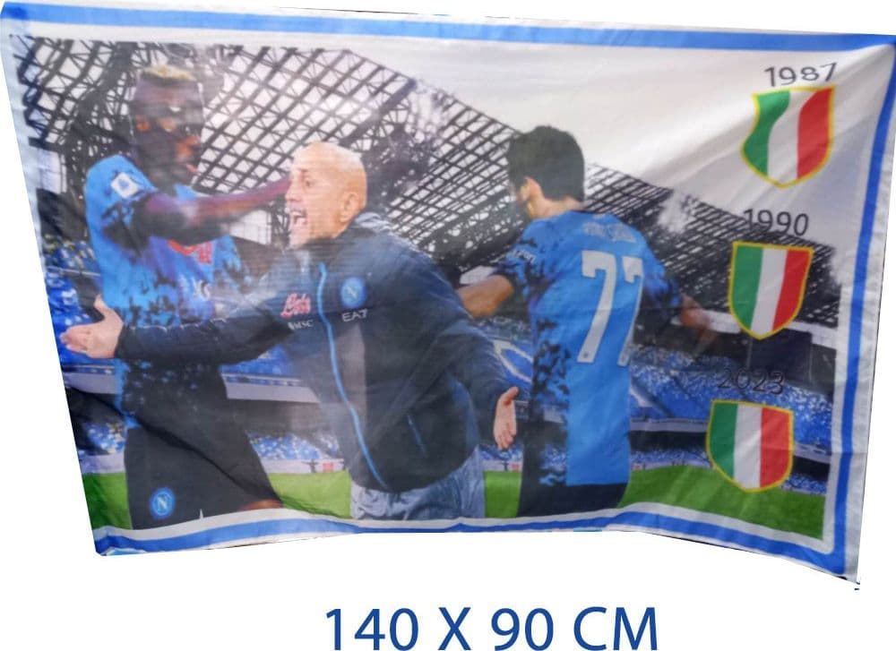 Bandiera Forza Napoli Festa 3 Scudetto Spalletti Osimhen Campioni 90x140 Cm Sport e tempo libero/Fan Shop/Calcio/Bandiere e gagliardetti Trade Shop italia - Napoli, Commerciovirtuoso.it