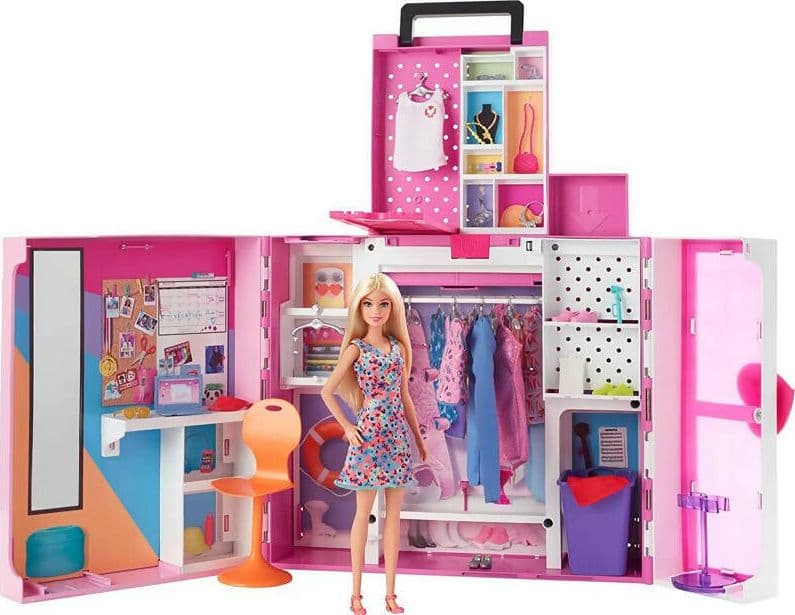 Barbie- Armadio Dei Sogni Playset Con Bambola Bionda, Largo Più Di 60cm, 15+aree Per Riporre Gli Accessori, Specchio, Scivolo Per Biancheria, 30+outfit E Accessori, Giocattolo Per Bambini 3+anni,hgx57 Mattel in Set di bambole e accessori Cartoleria Deja Vu - Crotone, commercioVirtuoso.it