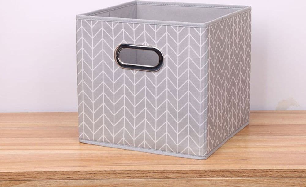 Box Scatola Salvaspazio Armadio Contenitore Porta Oggetti Organizer 25x25x25 Cm Casa e cucina/Organizzazione interni/Organizzazione guardaroba/Contenitori sottoletto Trade Shop italia - Napoli, Commerciovirtuoso.it