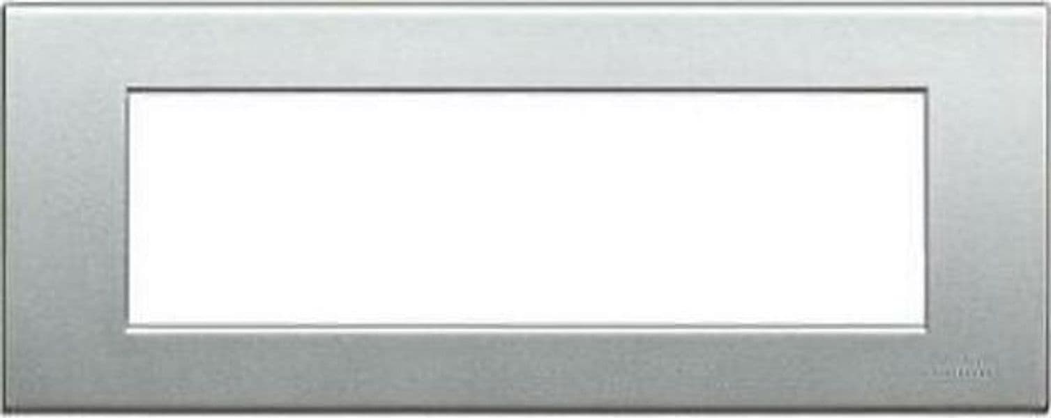 BTICINO---PLACCA-7-MODULI-IN-METALLO-COLORE-GRIGIO-ARGENTO-LIGHT-TECH-NT4807TH