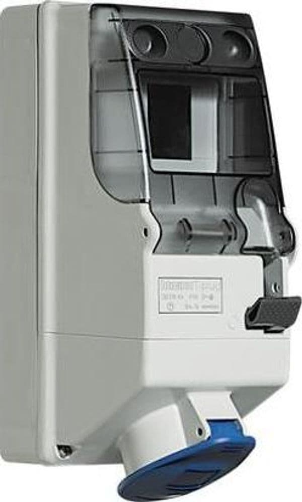 BTICINO---PRESA-INTERBLOCCATA-DA-QUADRO-CON-FINESTRA-DIN-IP44-16A-3P+N+T-230V